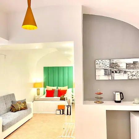 Fontana Di Trevi Luxury דירה *